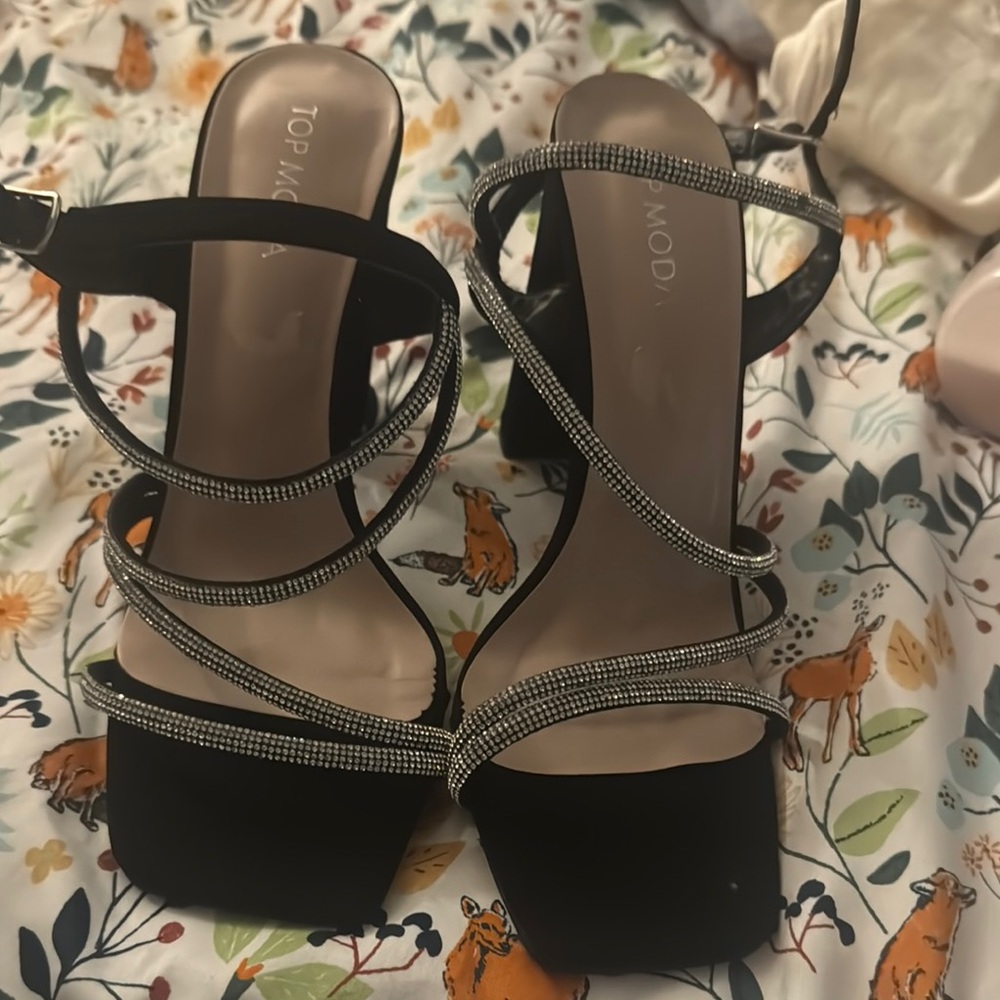 TOP Moda Black Classic Heels
